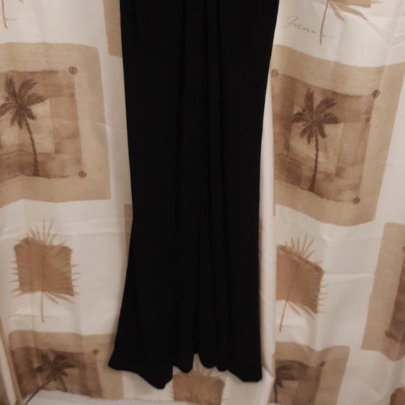 Formalwear gown - Picture 4 of 6